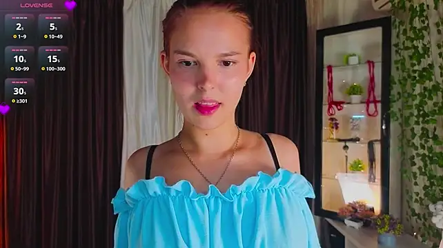 PollyHiller1 live cam on StripChat