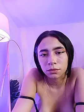 Ivyy_sweet_ live cam on StripChat