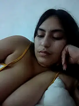 xandra252 live cam on StripChat