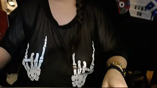 angecornuXO live cam on StripChat
