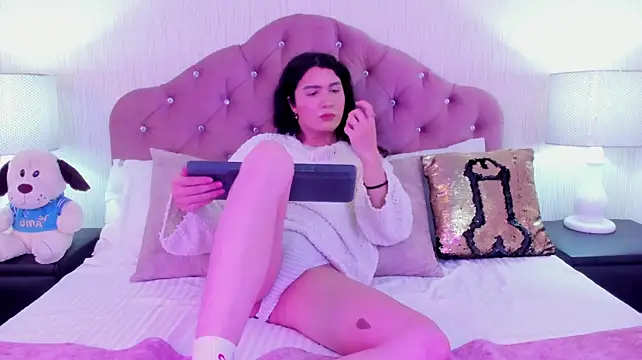 NinaHille live cam on StripChat