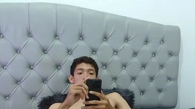 Nico_Wolff live sex cam