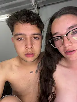 velvet_couple live sex cam