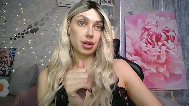 NickyAdamidi live cam on StripChat
