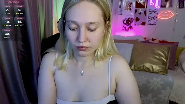 TinaShelton live cam on StripChat