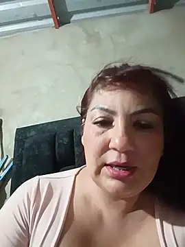 Agata_Traviesa live cam on StripChat
