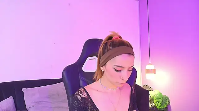 Justmia69 live cam on StripChat