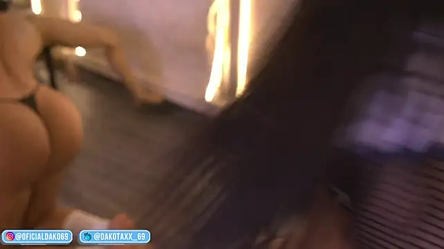 Dakota_Lee live sex cam
