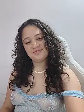 Alana_444 live cam on StripChat