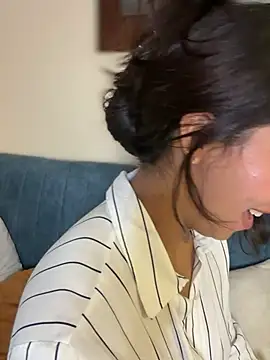 CocoaGigiMuse live cam on StripChat