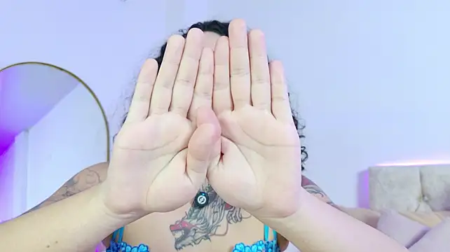 LadyMonroe_ live cam on StripChat