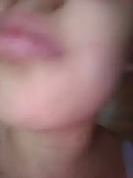 Miaa_Luciaa live cam on StripChat