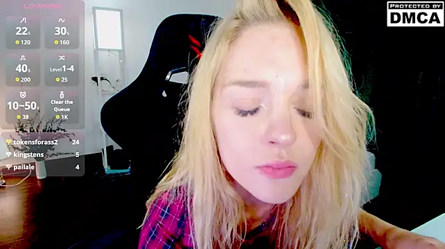 Aliceglass__ live cam on StripChat