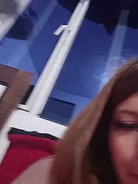 Nahomi_Lov live cam on StripChat