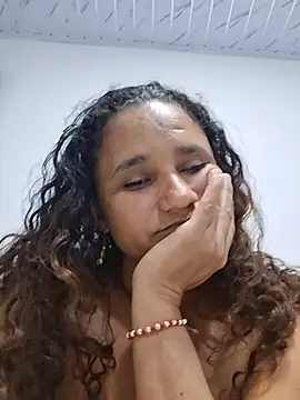 Mature--Mommy live cam on StripChat