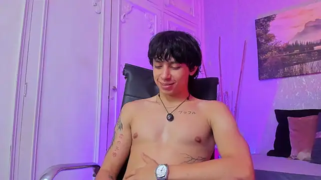 Tyler_durten live cam on StripChat