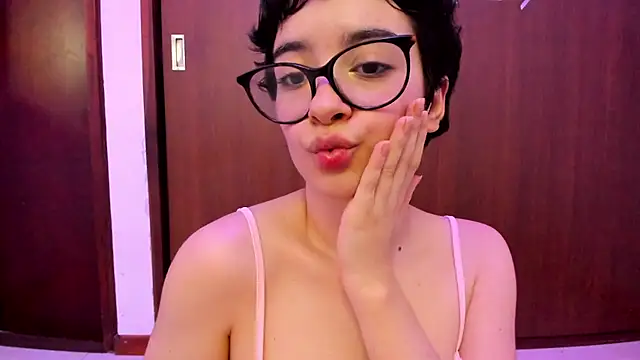 Diotima_ live cam on StripChat