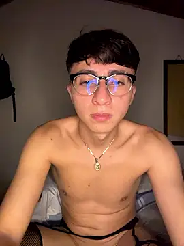 CamiRojas_boy live sex cam