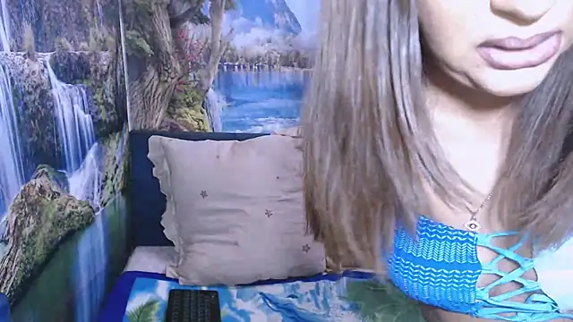 indianaqua live cam on StripChat