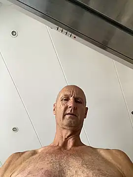 banana4joy live cam on StripChat