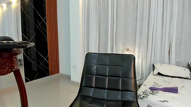 Vicky_Hottman live sex cam