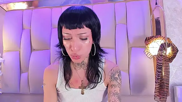 MadisonWood01 live sex cam