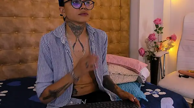 Antony_D_ossa live cam on StripChat