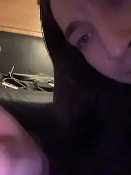 Holly_Play live sex cam