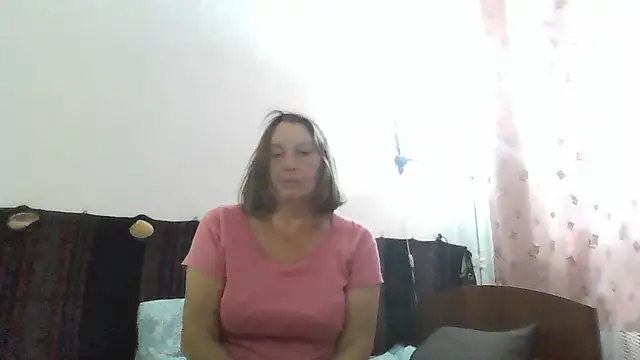 AnnaLive570 live cam on StripChat