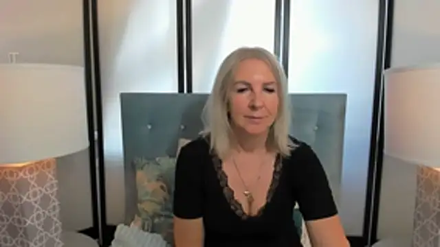EricaTop live cam on StripChat
