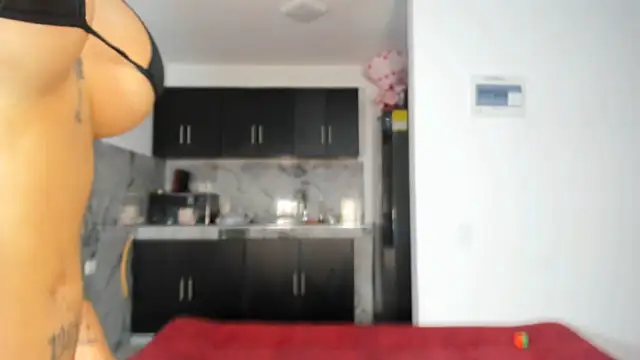 Indulgent_FetishesXXX live cam on StripChat