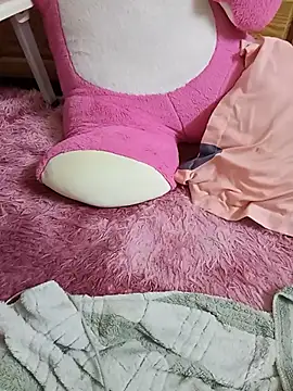 Suca-babyy live cam on StripChat