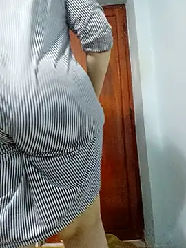 Notila-68 live cam on StripChat