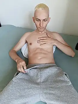 twink_andri live cam on StripChat