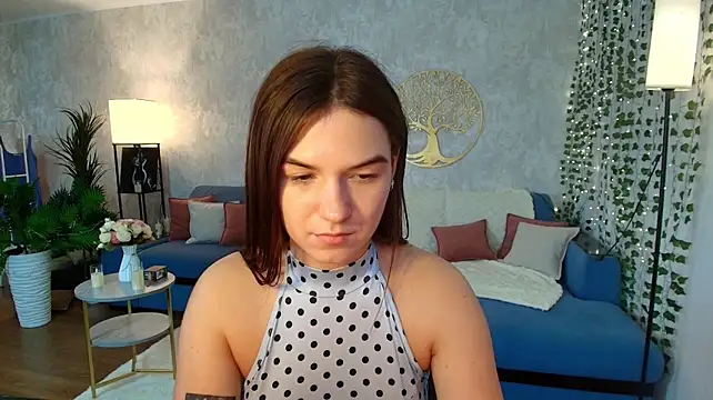 luna_lust_212 live cam on StripChat