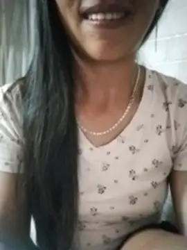 Helen-nn live cam on StripChat