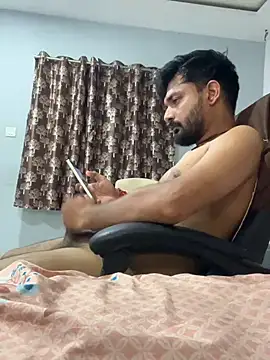 NoddingScorpion live cam on StripChat
