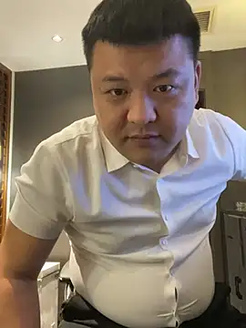 zhang1118 live cam on StripChat