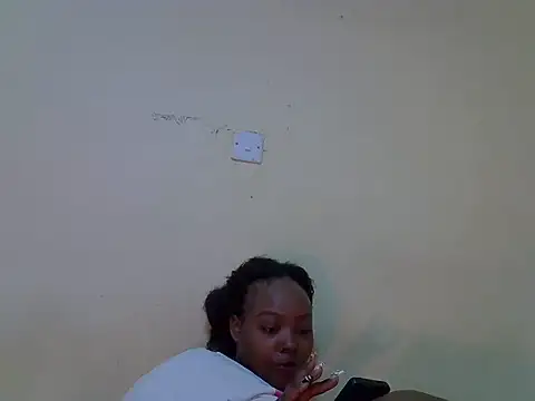 big_bootty96 live cam on StripChat