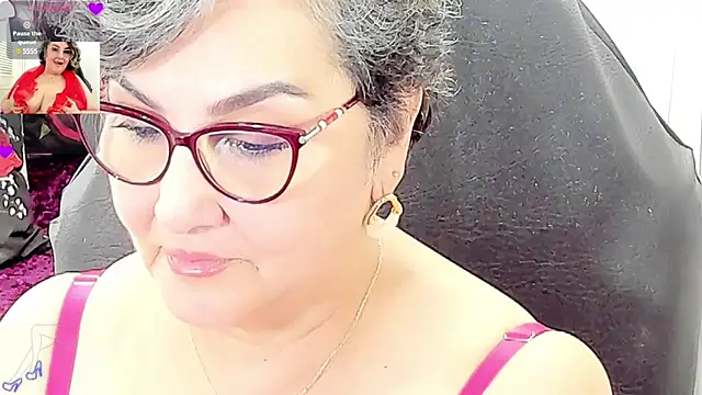 cataleya_mom live cam on StripChat