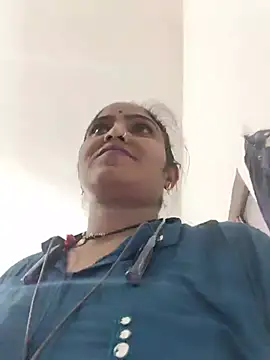 Radha_bhabi live cam on StripChat