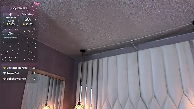 Angel-dragun live cam on StripChat