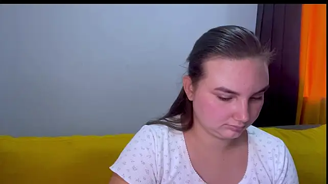 Dreamyblushfairy live cam on StripChat