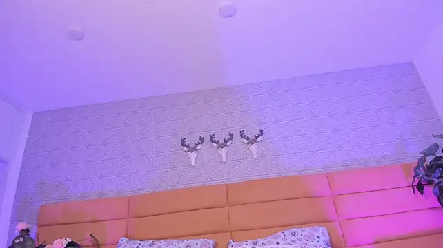 KamileBlake live cam on StripChat