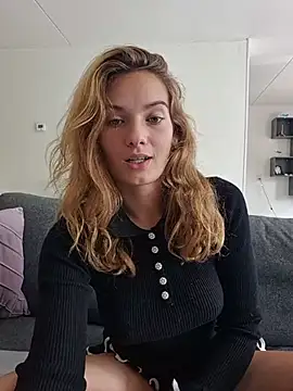 sweetsophie69 live sex cam