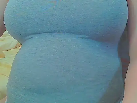 keepmepregnantT live cam on StripChat