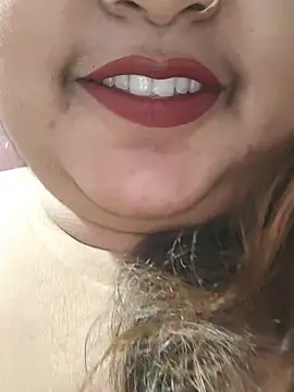hotbhabhi011 live cam on StripChat