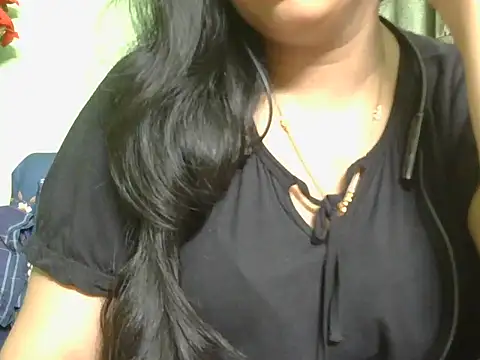 Mukta_010 live cam on StripChat