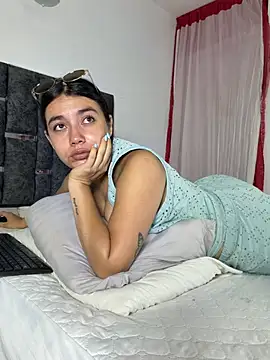 Natasharuso live cam on StripChat
