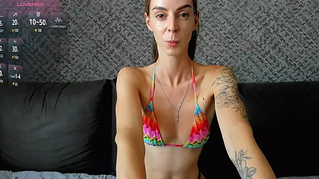 XValkyrieX live cam on StripChat